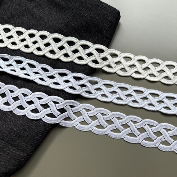 Wavy Zic Zac Venice Lace Trim, 1 9/16