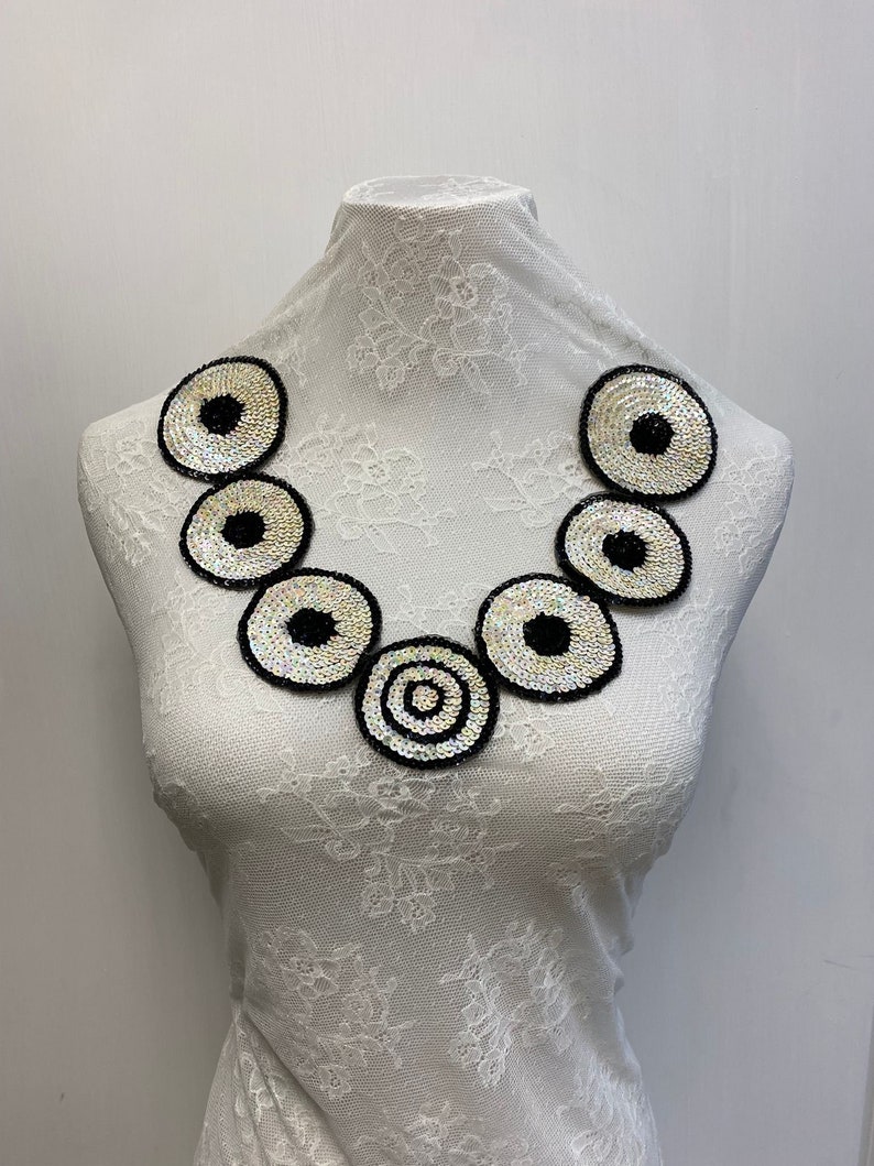 Shiny circle sequin applique motif, 5.5cm x 40cm, neckline applique patch embellishment, dress applique, sew on applique zdjęcie 1