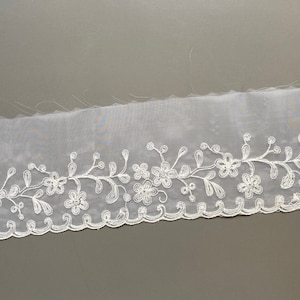 Beige flower scalloped organza embroidered tulle lace trim, 3 5/8&quot; 4 1/4&quot; 9cm 10.8cm wide, Bridal lace, Boho lace