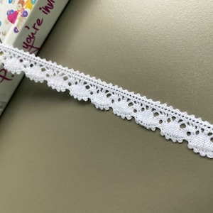 White Scalloped Edge Cotton Cluny Crochet Lace Trim, 1/2&quot; wide