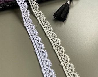 Retrostijl witte bloem geschulpte rand rayon Venetië kant, 1/2" 1,3 cm breed, guipurekant, chemisch kant, wit, ivoor