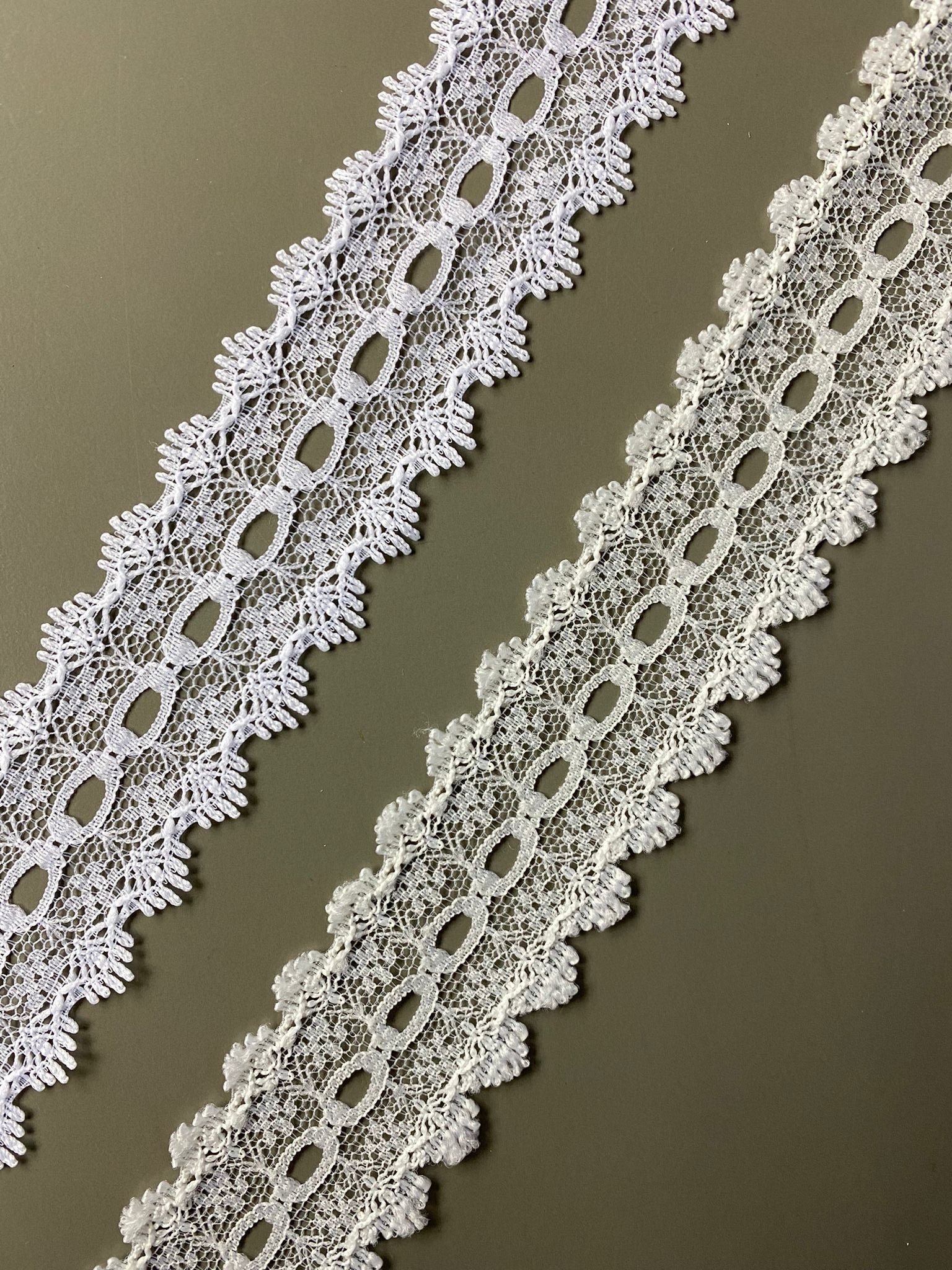 White Galloon Lace Trim with Lace Ribbon Lace - 2.5 (WT0212U05