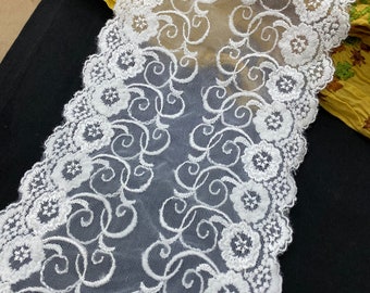 Vintage bloemen galloon geschulpte rand geborduurde tulle lace trim, Rayon, 5 3/8" 13,6 cm breed, Off White, Bruidskant trim, Lace sluier