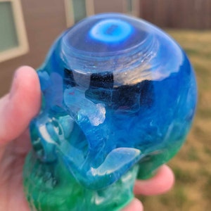 Custom Resin "Magic 8-Ball" Skull | Decision-die Skull