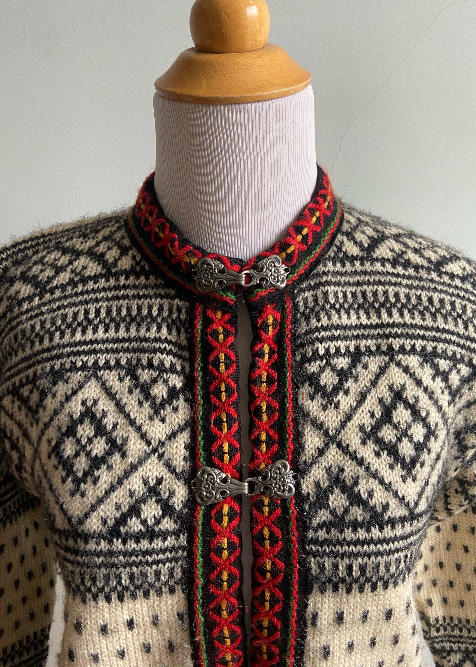 Vintage Women’s “stager Sport” Swiss Cardigan - Etsy