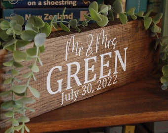 Personalised top tablewedding sign | Mr and Mrs sign in natural wood