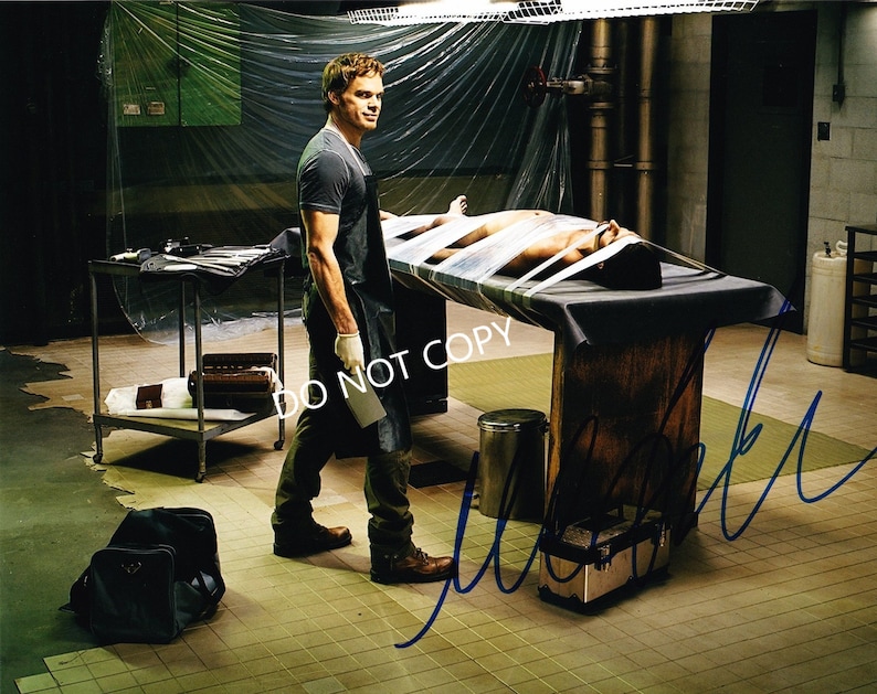 MICHAEL C HALL DEXTER 8 x10 20x25 cm Autographed Hand Signed Photo image 1