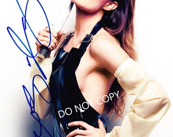 JENNIFER CARPENTER     8 x10" (20x25 cm) Autographed Hand Signed Photo