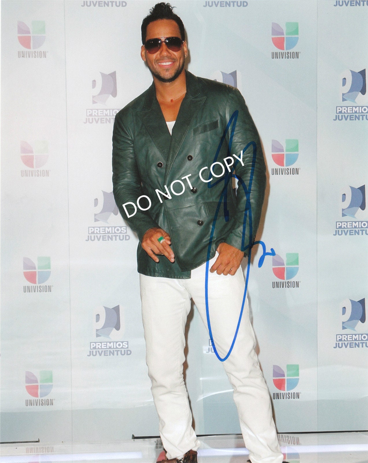 Romeo santos pink top jacket