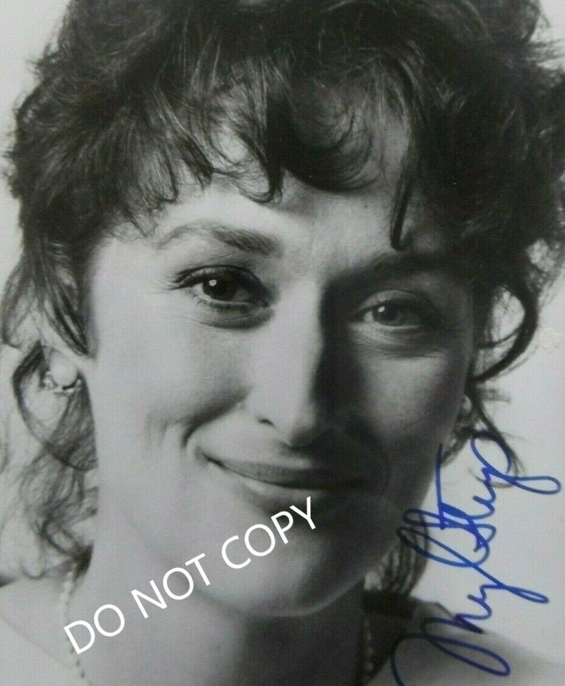 Meryl Streep 8 x10 20x25 cm Autographed Hand Signed Photo image 1