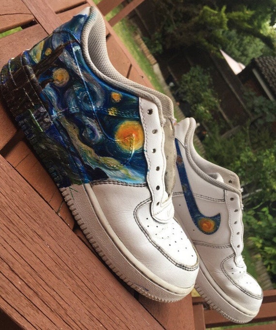 Van Gogh 'A Starry Night inspiriert Nike Air Force 1 | Etsy Österreich
