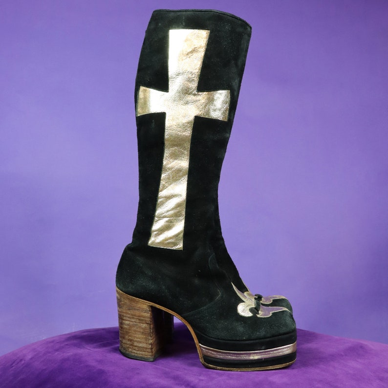 Vintage 1970s Tacón de Madera Crucifijo Glam Rock Metal Ante Plataforma Botas imagen 6