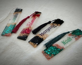 Customizable epoxy resin bookmarks with first name