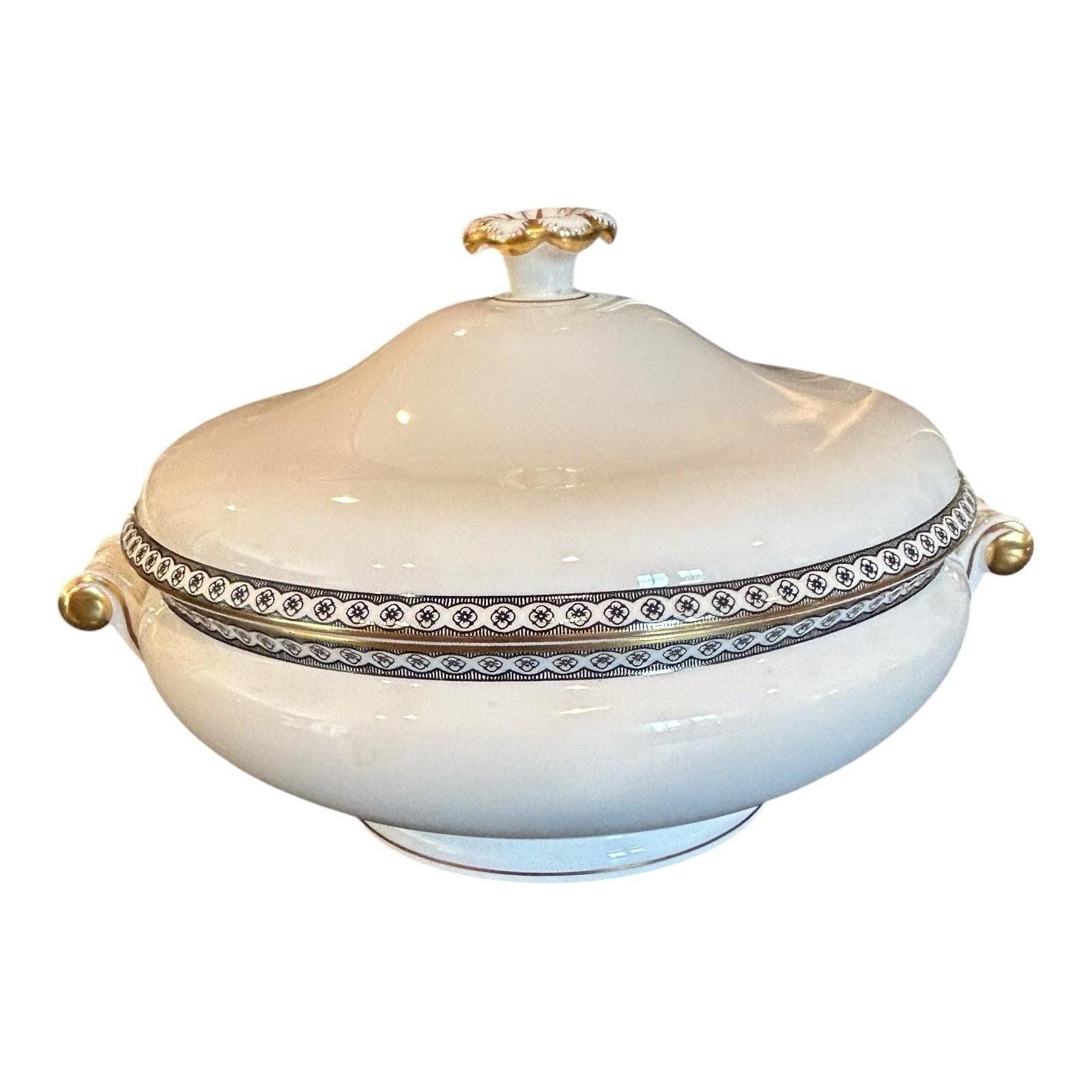 Wedgwood Ulander Black - Etsy