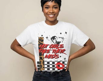 Heiße Mädchen nehmen ihre Medikamente T-Shirt | Schachbrett, Leopard, Lippen Grafik
