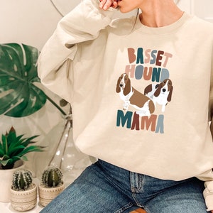 Basset Hound Mama Shirt, Basset Hound shirt, Basset Hound Mom, Basset Hound dog Gifts, Basset Hound Tee, Dog Mama Gifts