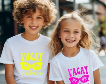 Vacation Vibes T-Shirt, Summer Vibes Shirt, Beach Babe Shirt, Beach Vacation shirt, Summer Beach Shirt, Beach Lover Tee, Sunglasses T-Shirt