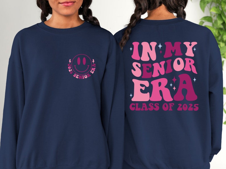 In My Senior Era Shirt, Class of 2025 Tee, Senior 2025 Shirt, Gift for Senior, 2025 Graduation Gift, High School Tee, College Matching Shirt zdjęcie 3
