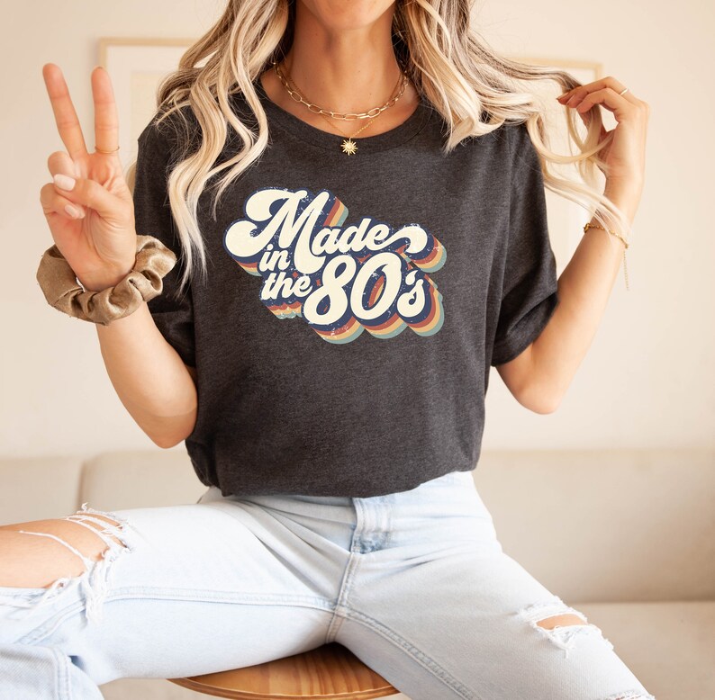 Camiseta "Hecho en los 80", camiseta vintage de los 80, regalo de cumpleaños de los 80, camiseta "Nacido en los 80", regalo de cumpleaños, camiseta retro linda imagen 2