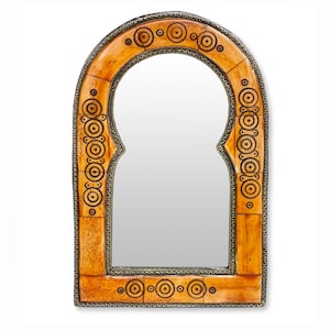 Moroccan mirror, oriental wall mirror, wall decoration from Morocco handmade camel ornaments henna H30cm