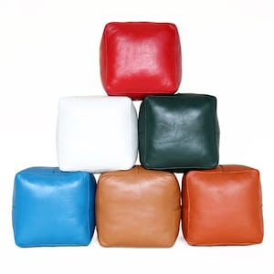Cuscino del sedile in pelle orientale | Cuscino da pavimento in pelle fatto a mano | Pouf marocchino | Fornito riempito quadrato 45 x 45 cm
