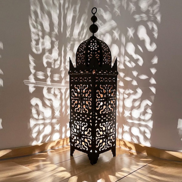 Farol oriental SAMA de 95 cm de alto | Farol marroquí para jardín | Farol árabe | Farol oriental de hierro | Farol de pie metálico