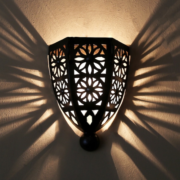 Wall lamp | Wall light | Retro wall lamp | Antique wall lamp | Oriental wall sconce | Moroccan wall sconces | Lampshade BOHA