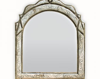 Marokkaanse spiegel | Oosterse wandspiegel | Wanddecoratie spiegel uit Marokko handgemaakte ingelegde spiegel LOUDAYA H55cm wit