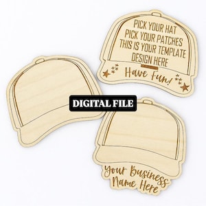 Puede incluir: Tres plantillas de gorras de béisbol de madera con texto grabado. Una gorra dice "PICK YOUR HAT, PICK YOUR PATCHES, THIS IS YOUR TEMPLATE, DESIGN HERE, Have Fun!". Otra dice "DIGITAL FILE". La tercera dice "Your Business Name Here".