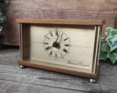 Vintage Weimar-Quartz mantel clock made in GDR