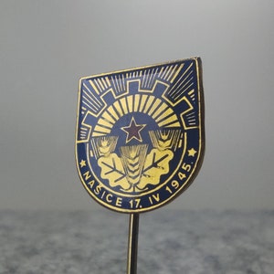 Vintage pin badge Našice, Croatia - WWII Liberation Day 17 IV 1945 - enamel badge produced in Yugoslavia