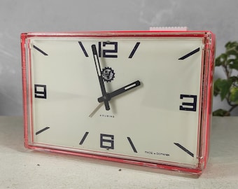 Vintage Victoria 4 Rubine mechanical alarm clock made in Romania