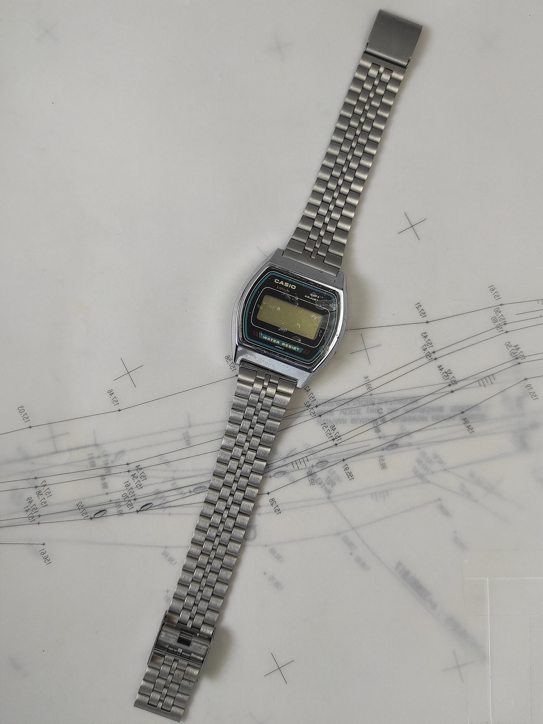 Vintage Casio Lithium Watch B613W - Not Working, for Parts or