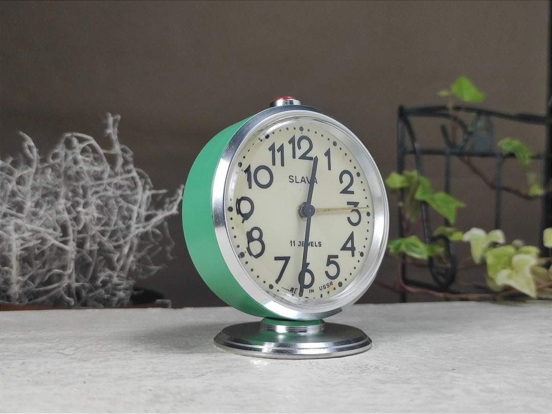 Vintage Slava 11 Jewels Mechanical Alarm Clock Made in USSR - Etsy