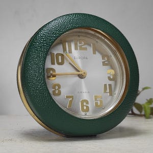 Vintage Europa 2 jewels round travel alarm clock made in Germany