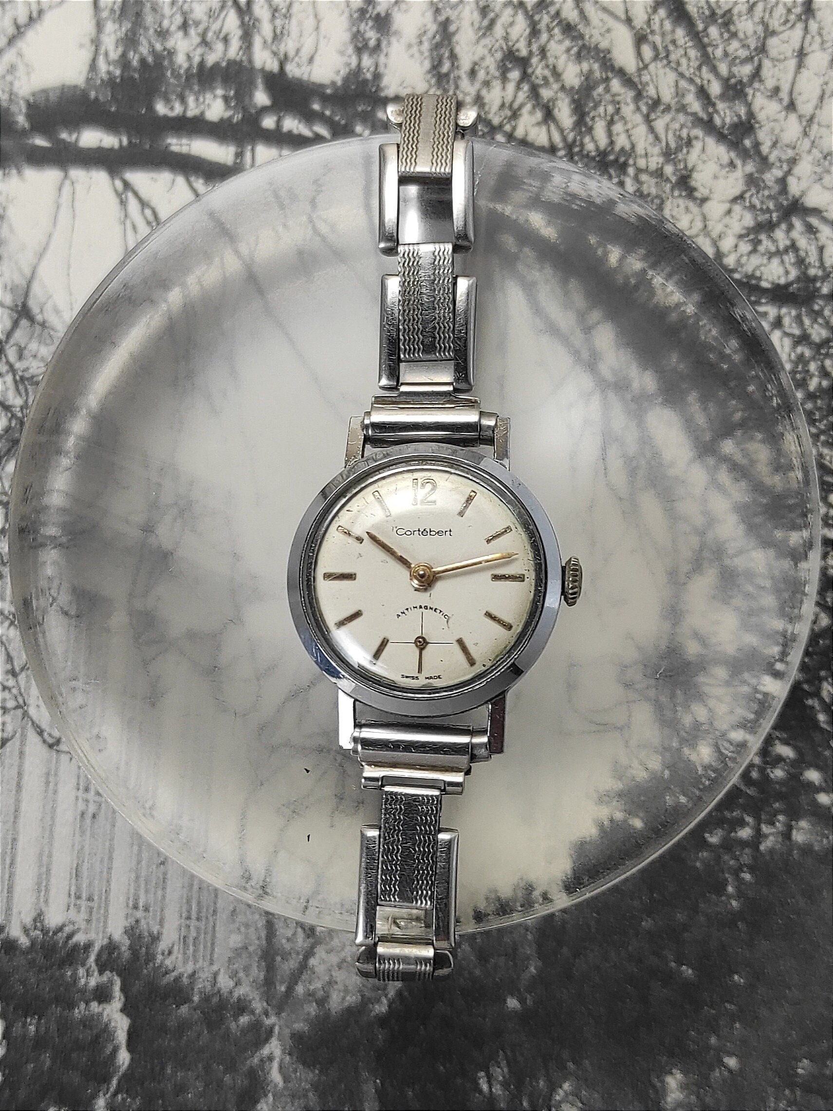 Vintage Cortebert Swiss Made Ladies Watch Antimagnetic 17 Jewels Cal 658