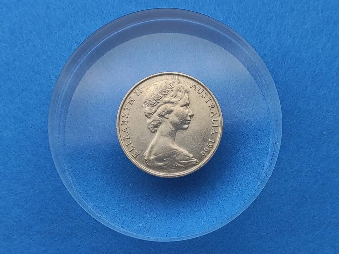 1966年 エリザベス2世女王 オーストラリア 50セント銀貨 - Etsy 日本