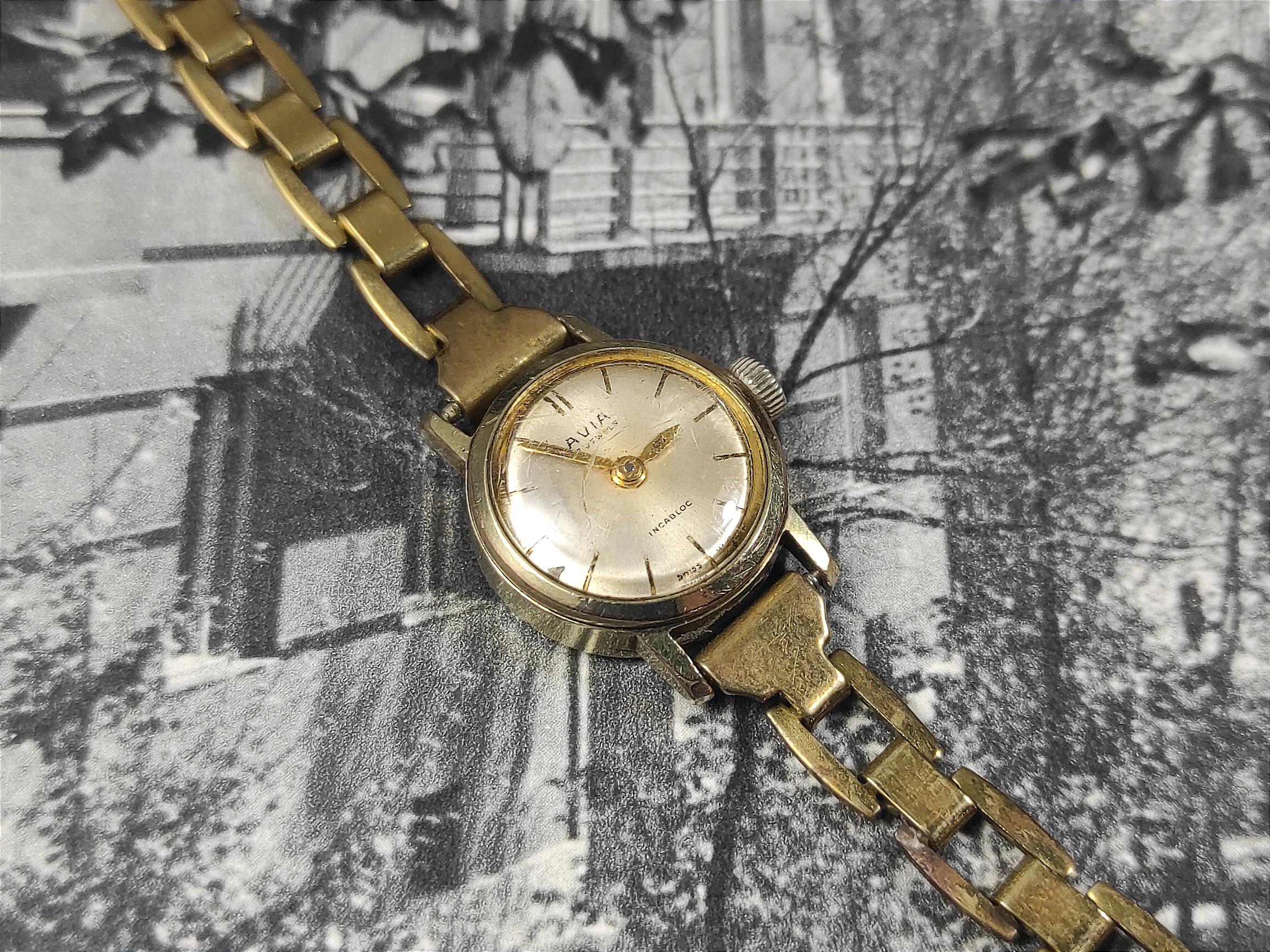 Vintage Dainty Gold Avia 17 Jewels Swiss Made Incabloc Watch Any Avia incabloc experts? | UK Watch Forum main image 3