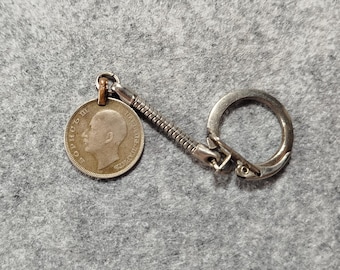 Vintage 20 Bulgarian lev silver coin from 1930 on keychain