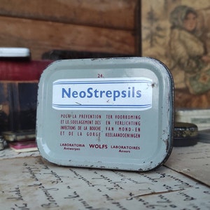 Vintage small NeoStrepsils tin box, Antiseptic Lozenges