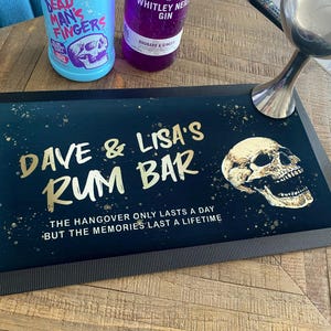 Gepersonaliseerde rumstaafmat | schedel gekruide rumreep cadeau | Baraccessoires voor thuis, barbenodigdheden rumreep