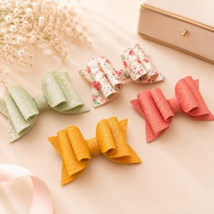 Autumn Hair Bow Set - Thanksgiving Bows - Floral Fall Season Hair Accessory - Pumpkin Patch Outfit.