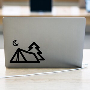 Tentkampeersticker – perfect voor liefhebbers van outdoor, wandelen en avontuur