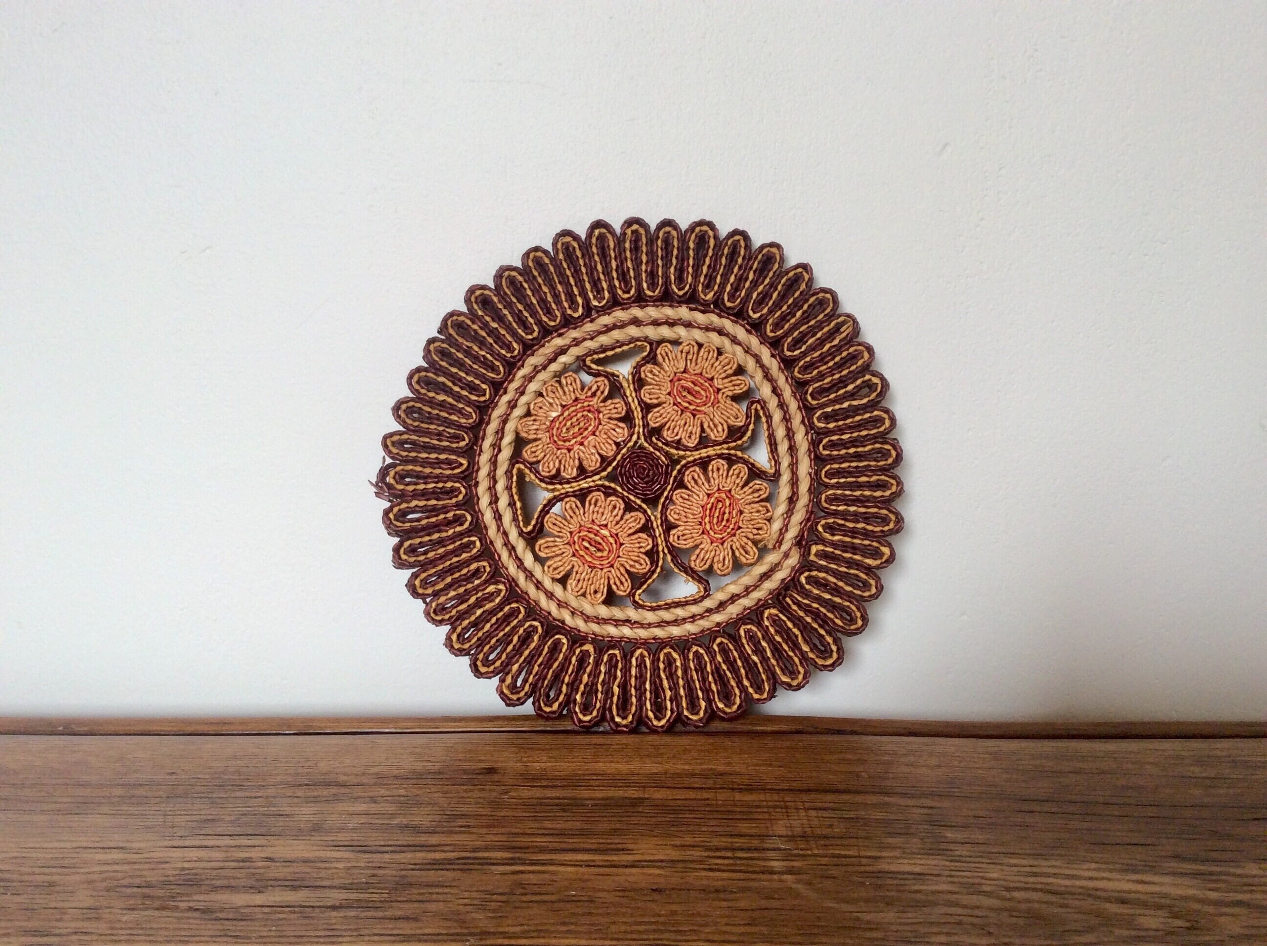 Dessous de Plat Vintage Coloré en Osier