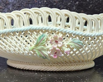 Vintage Belleek Hawthorne Oval 4 Strand Woven Porcelain Basket (Ireland)