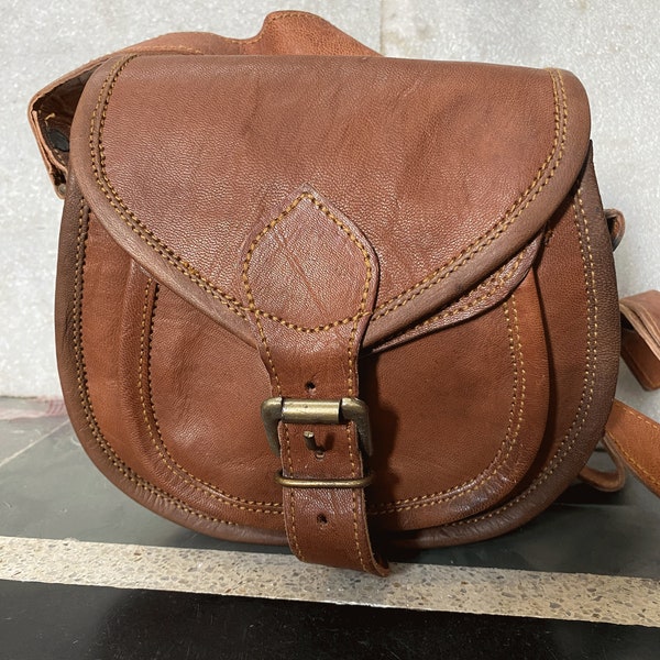 Vintage Stil Handgemachte Braune Leder Crossbody Umhängetasche Geschenk Für Sie Damen Geldbörse Satchel Sattel Leder Crossover Sling Bag für Frauen.