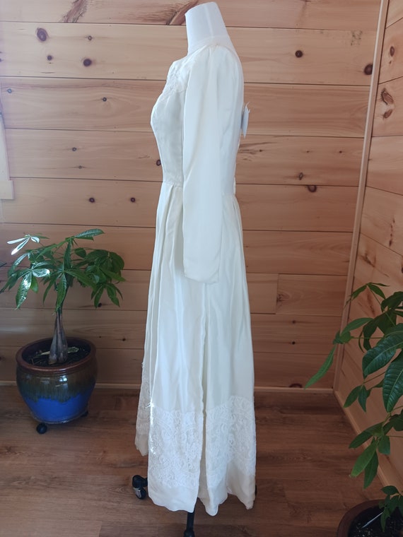 Vintage bridal gown.  Vintage wedding gown. - image 5