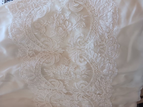 Vintage bridal gown.  Vintage wedding gown. - image 6
