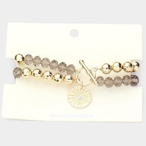Stone Centered Metal Disc Charm Faceted Beaded Stretch Bracelet