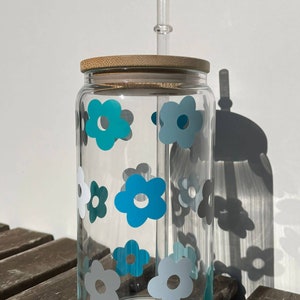 Daisy Blue Flower Can Glass with straw/16oz - Glass Can Coffee - Coffee Glass - Gift- Birthday Gift - Personalised - Handmade